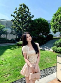 ♬ 车陂奶昔漂亮小姐姐激情水中萧